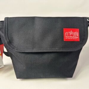 Manhattan Porter XXS Messenger Bag Black Crossbody Bag